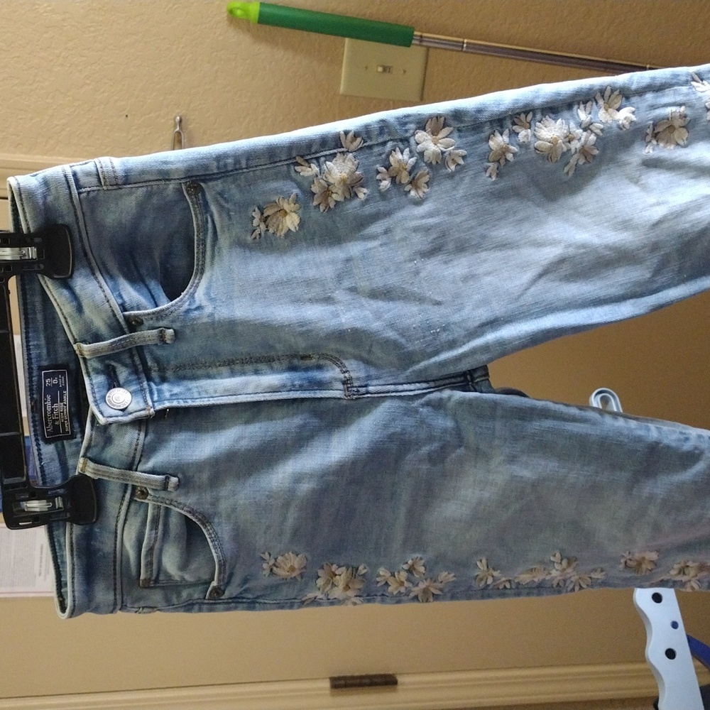Floral Embroidered Light Blue Jeans